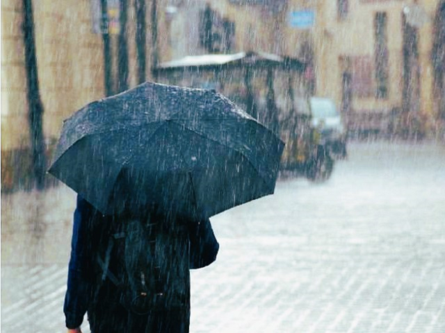 Si allunga sino a domani l’allerta meteo gialla per rischio idrogeologico su tutta la Puglia