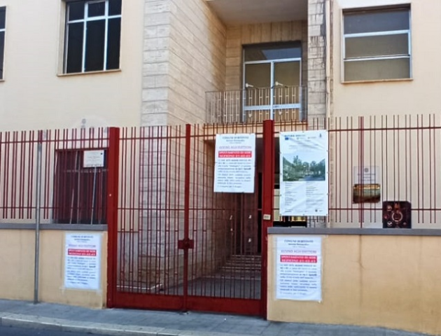 Al via la demolizione dell’edificio in via Crocifisso della scuola “G. Modugno”, che sarà ricostruita grazie ai fondi del Pnrr